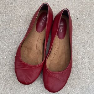 Euro Soft by Sofft Women’s red flats. Size 10.